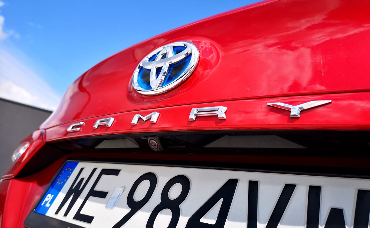 Toyota Camry Hybrid