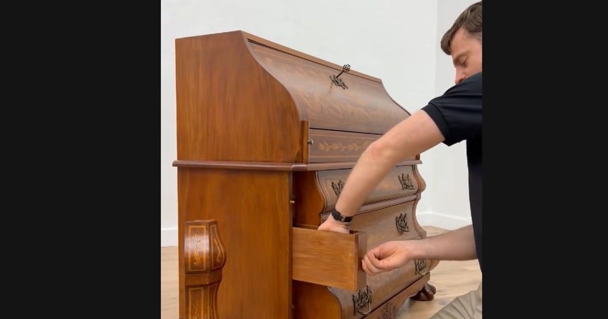 Znalazł to sekretnej skrytce w starym meblu. Ludzie przecierają oczy ze zdumienia