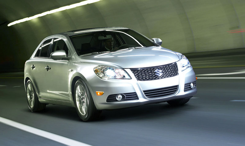 Tokio 2009:  Suzuki Kizashi będzie sprzedawane najpierw w Japonii