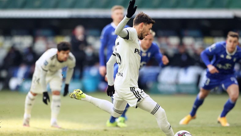 Tabela Pko Ekstraklasy Legia Nowym Liderem Zobacz Tabele Pilka Nozna