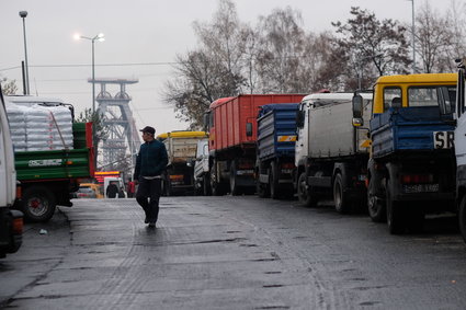 Brakuje węgla i węglarek. Problemy mają wszyscy odbiorcy