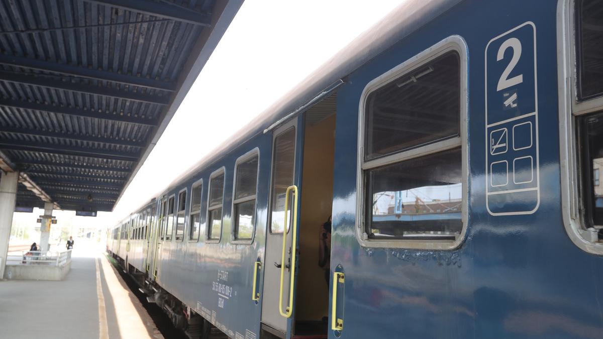 Gázolt a vonat Keszthelynél: egy ember életét vesztette - Blikk