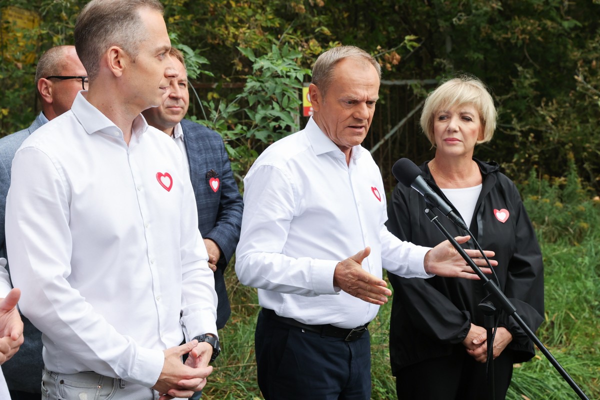 Donald Tusk, Cezary Tomczyk, Agnieszka Hanajczyk