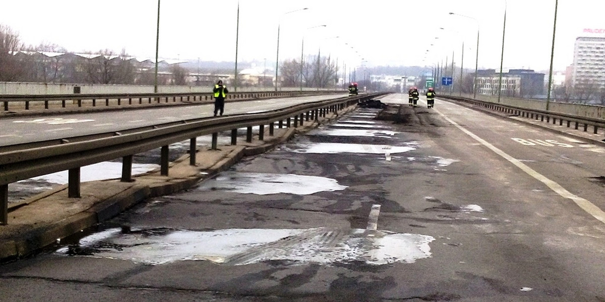 Pożar Mostu Łazienkowskiego w warszawie