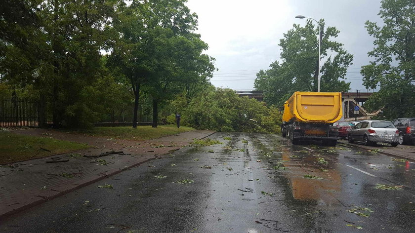 Nawałnice przeszły nad Polską. Są ofiary