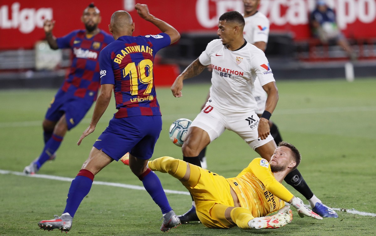 Tomas Vaclik, Diego Carlos i Martin Braithwaite