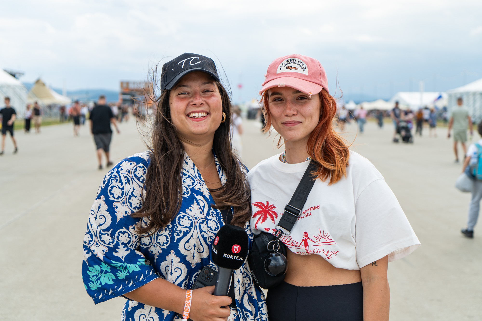 Festival Pohoda 2025 - hudobníčka Teri Čikoš a herečka Laura Petersen.