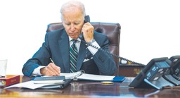 „Powiedz Dudzie, żeby zamroził temat migów”, czyli kulisy prezydentury Joego Bidena