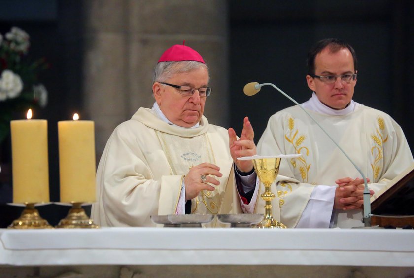 Obchody święta Konstytucji 3 Maja i Święta Najświętszej Maryi Panny Królowej Polski w Łodzi odbyły się w Archikatedrze Łódzkiej i przed Grobem Nieznanego Żołnierza