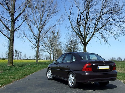 Opel Vectra B 2,2 16V