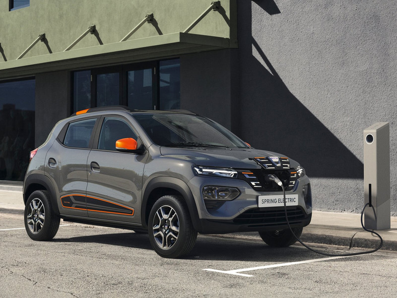 Auta małe – Dacia Spring – w sprzedaży od 2021 r.