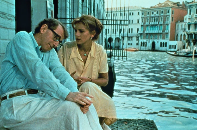 Glumila je i u filmu Vudija Alena "Svako kaže volim te"