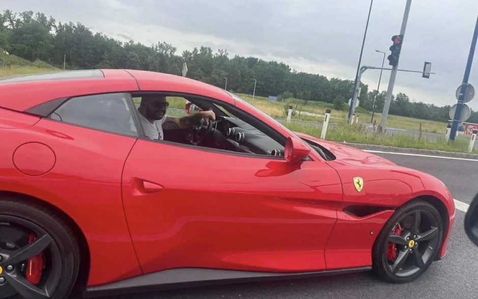 Mustafa Durdžić pokazao skupoceni vozni park njegovog sina Asmina: Vozi ove besne mašine