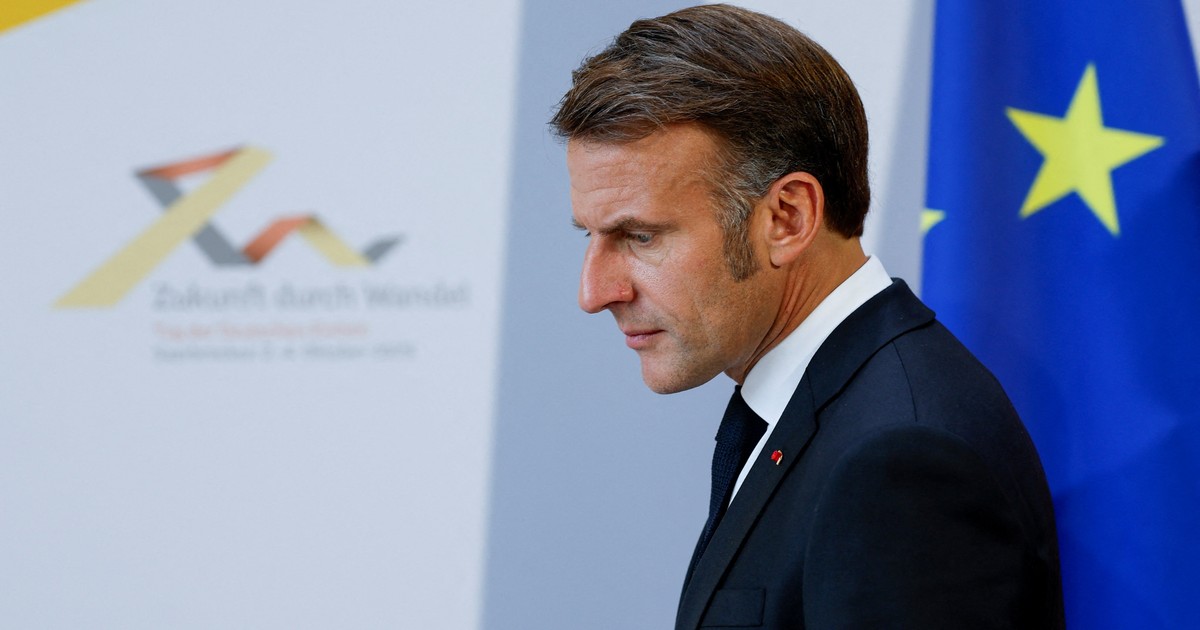 Francja nad przepaścią. "Macron jest całkowicie odizolowany"