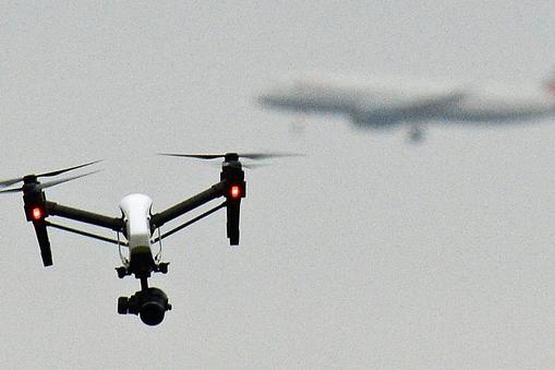 Polskie lotniska nie są chronione przed dronami.