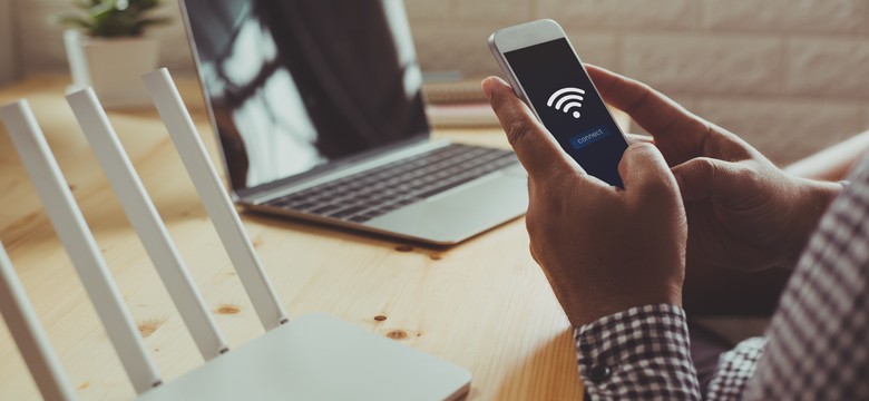 Co spowalnia sygnał Wi-Fi w domu? Tych rzeczy nigdy nie stawiaj obok routera