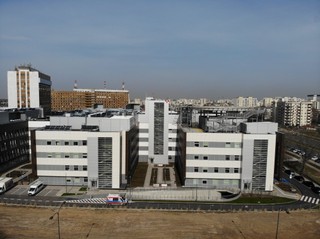 Warszawa na razie wygrała bitwę o szpital