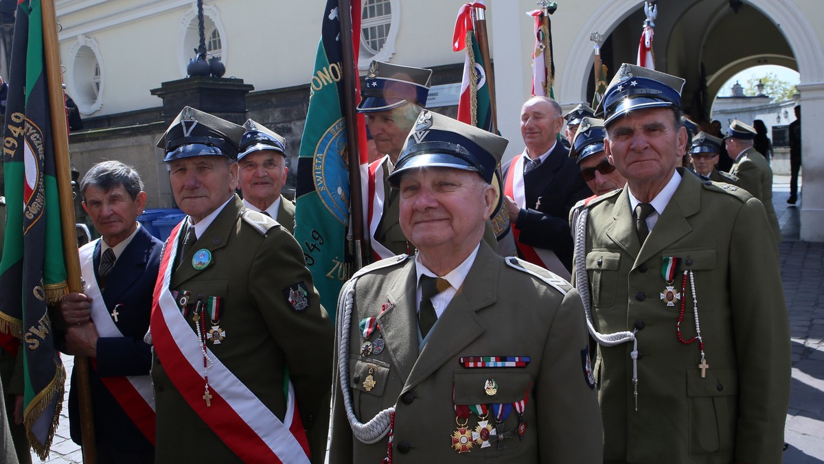 Żołnierzom-górnikom, kierowanym w PRL przymusowo do ciężkich prac w kopalniach, należy się szacunek, a pamięć o ich determinacji powinna być pielęgnowana – mówili na Jasnej Górze uczestnicy Pielgrzymki Związku Represjonowanych Politycznie byłych Żołnierzy-Górników.