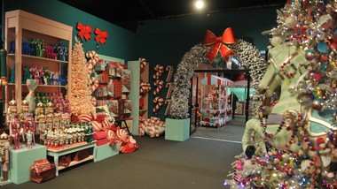 za wejście do tego sklepu w warszawie trzeba zapłacić. bilety podrożały