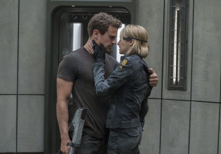 'Seria Niezgodna: Wierna' zdaniem recenzentów