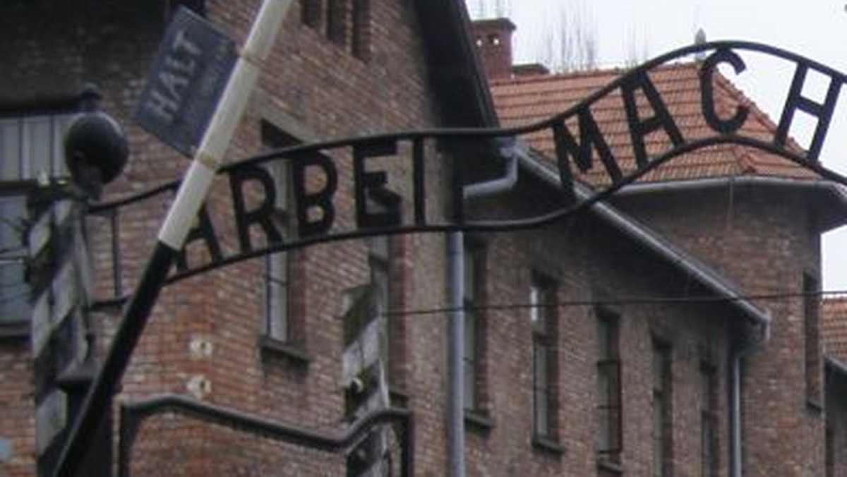 Magazyny, w których przechowywane są walizy należące do ofiar niemieckiego obozu Auschwitz, modernizuje Państwowe Muzeum Auschwitz-Birkenau. Przede wszystkim zamontowano nowoczesne szafy na te obiekty - podało biuro prasowe placówki.