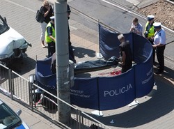 Wjechał w tłum w stolicy i zabił emerytkę