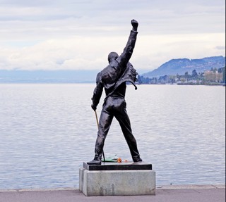 Freddie Mercury potrafił śpiewać rocka, taneczne numery i operę