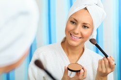 (Nie)trudna sztuka konturowania twarzy? Oto jej podstawowe zasady