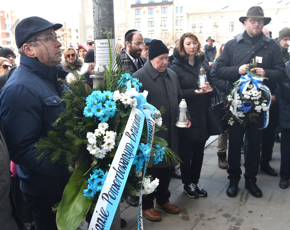 KRAKÓW MARSZ PAMIĘCI 74. ROCZNICA LIKWIDACJI GETTA  (modlitwa)