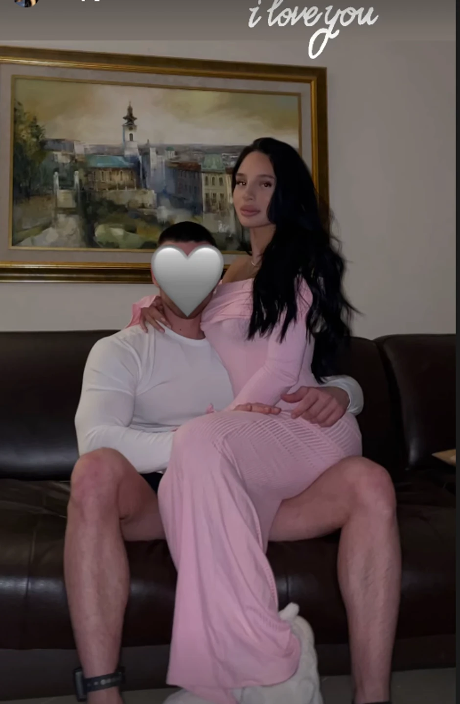 Nina Đogani sa dečkom proslavila Novu godinu