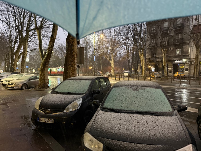 Pljusak snega jutros u Beogradu