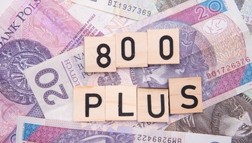 Tyle dziś jest warte 800+. Kiedy będzie waloryzacja świadczenia?