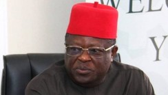 Umahi refutes supporting PDP guber candidate for 2023