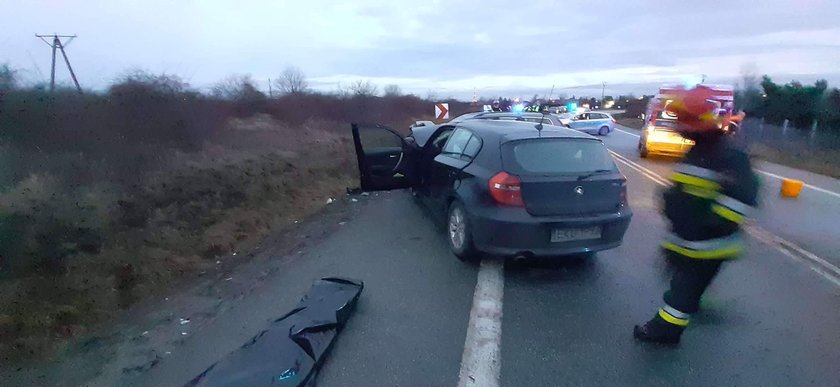 Tragedia na drodze w Kutnie. Dwie osoby nie żyją