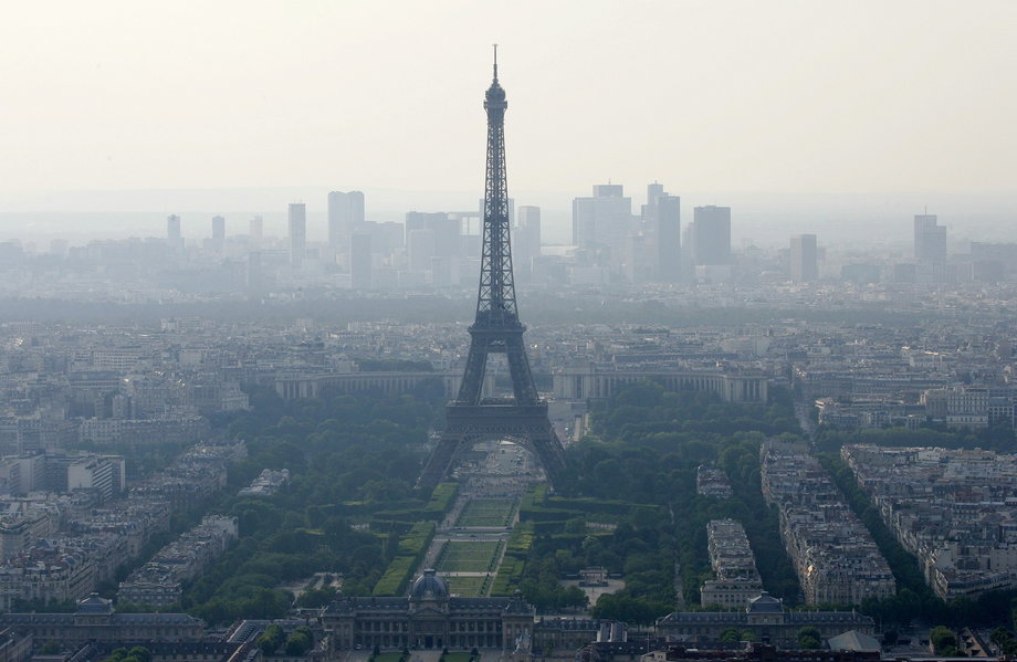 Smog w Paryżu