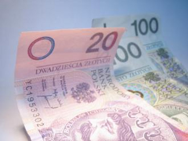 Średnia ważona stopa zwrotu dla 14 otwartych funduszy emerytalnych (OFE) funkcjonujących w Polsce wyniosła w okresie 3 lat do 30 września 2010 roku 3,360 proc., podała Komisja Nadzoru Finansowego (KNF).