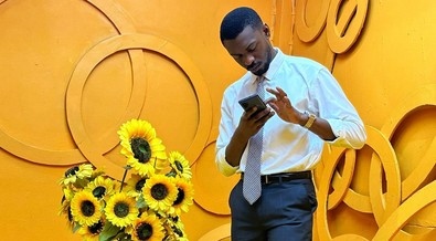 Common and awkward mistakes men make when wearing suits