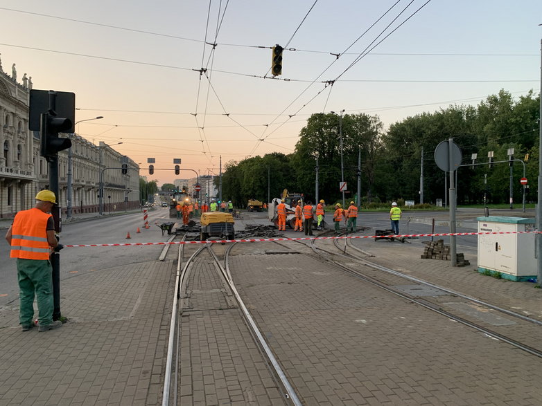 Zamknięte skrzyżowanie ul. Ogrodowej  z ul. Zachodnią 