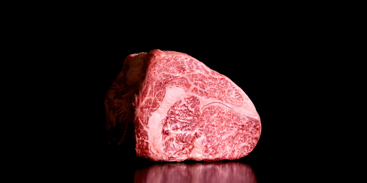Wołowina wagyu należy do najdroższych produktów mięsnych na świecie. Kilogram mięsa potrafi kosztować nawet 400 dolarów.
