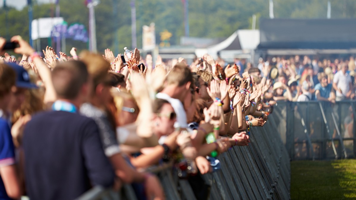 Angielska służba zdrowia ostrzega przed zwiększonym ryzykiem zachorowania na odrę i zachęca do szczepień. Podczas festiwalu w Glastonbury zdiagnozowano wirusa odry u 16 osób. Liczba przypadków zachorowań wzrasta zbyt szybko - alarmuje Public Health England.