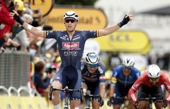 TdF: Wygrana Merliera w etapie naznaczonym kraksami faworytów