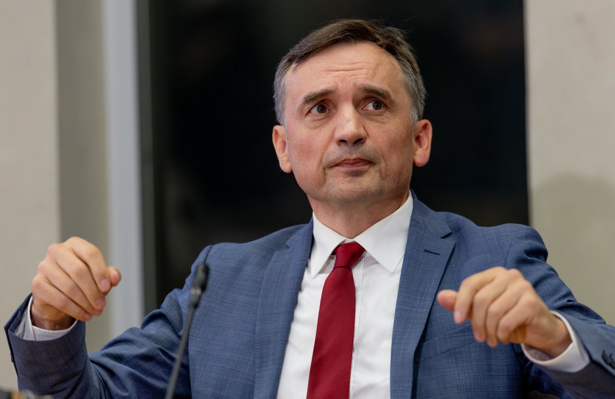 Sprawa doprowadzenia Zbigniewa Ziobry przed komisj? ds. Pegasusa