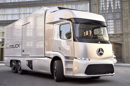 Mercedes zbudował elektryczną ciężarówkę, która może rywalizować z Teslą
