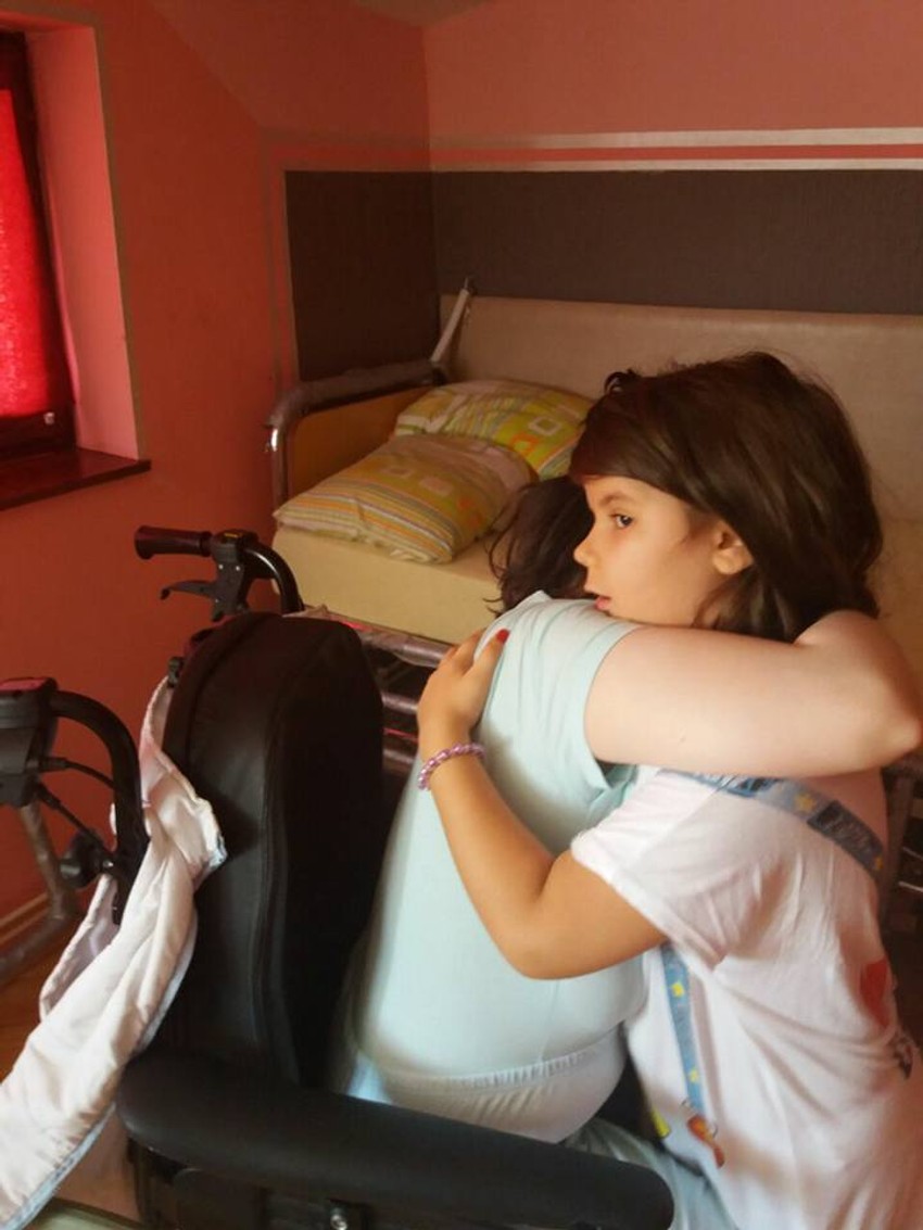 Danijela sa ćerkicom