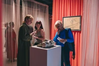 Reprezentują odmienne pokolenia, ale łączy je zainteresowanie ciałem jako naczyniem ekstremalnych emocji