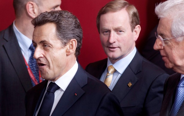 Sarkozy spóźnił się na szczyt, bo zaatakowano go jajkami