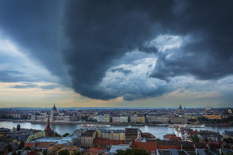 Nem csak a fővárosra csapott le a vihar. Fotó: Getty Images