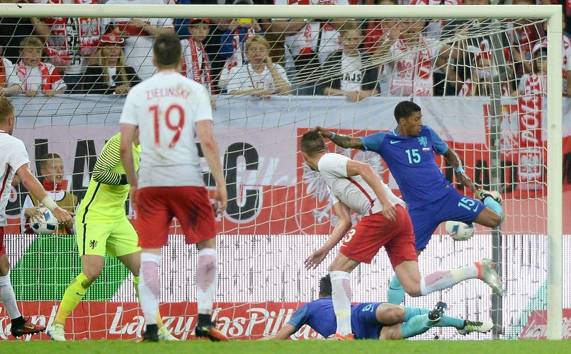 Holendrzy sprawdzili formę kadry Nawałki przed Euro 2016