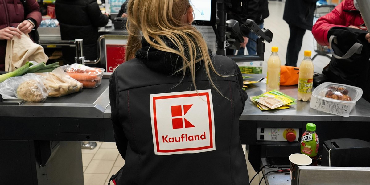 Zaostrza się spór pracowników z zarządem Kaufland Polska Markety. Przed nami protesty i blokada drogi krajowej. 