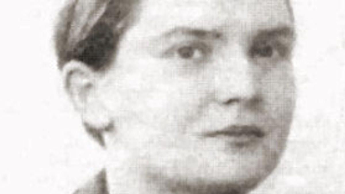 98. urodziny obchodziłaby dziś Anna Smoleńska, harcerka Szarych Szeregów, twórczyni "Kotwicy", symbolu Polski Walczącej. Zginęła w 1943 r. w niemieckim obozie Auschwitz. Miała 23 lata. Podczas wojny Niemcy zabili niemal wszystkich członków jej rodziny.